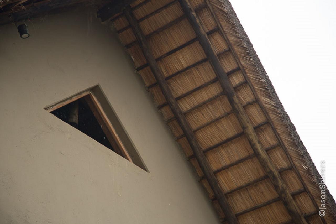 Weru Weru River Lodge Екстериор снимка