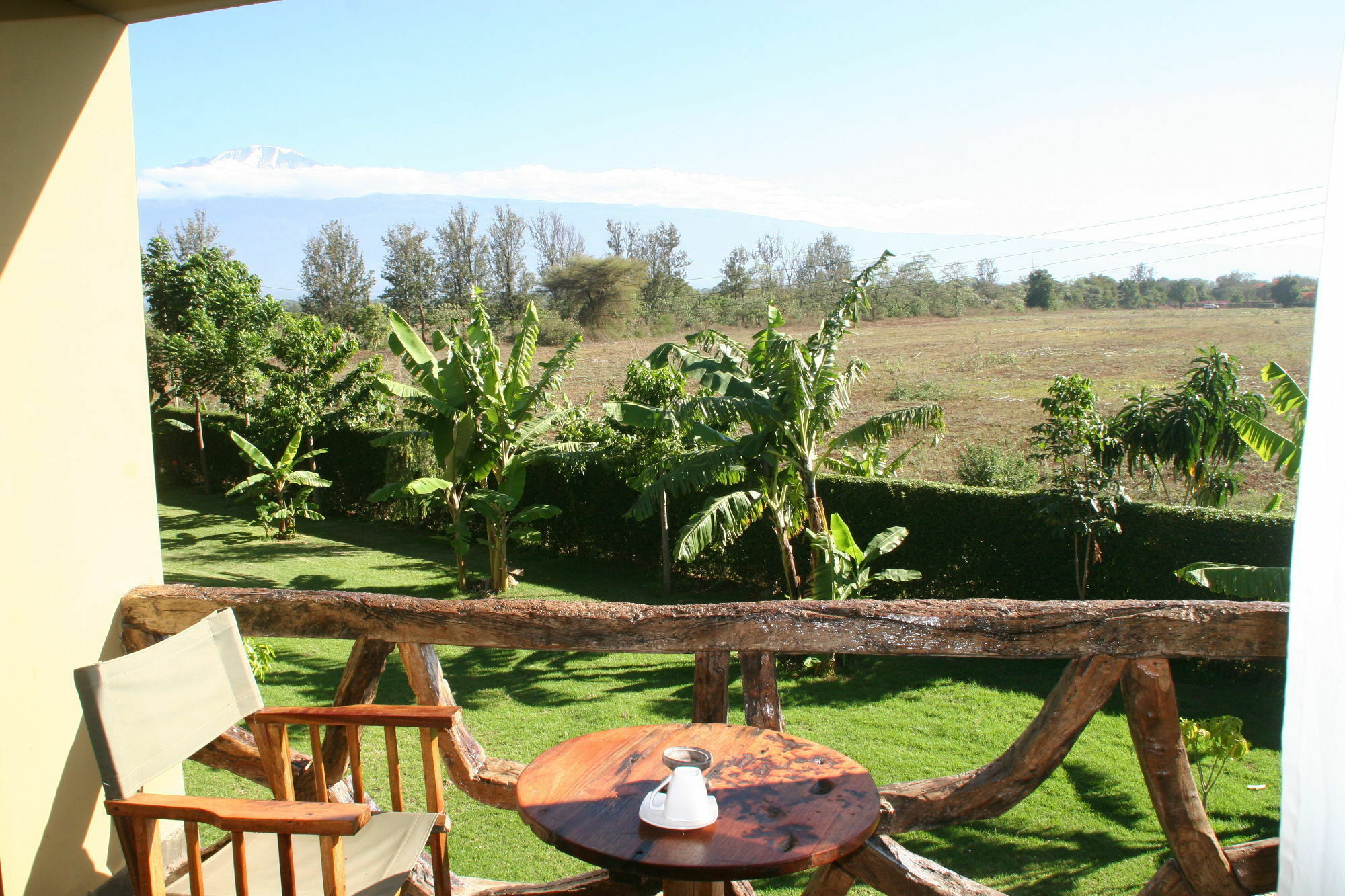 Weru Weru River Lodge Екстериор снимка